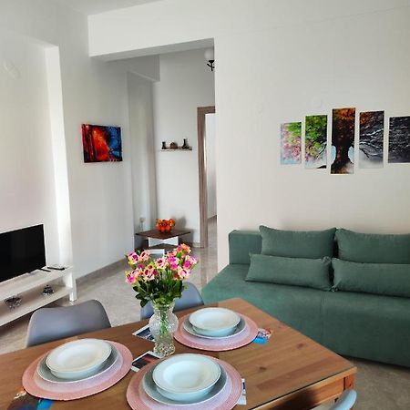 Oasis Apartments 佩里萨 外观 照片