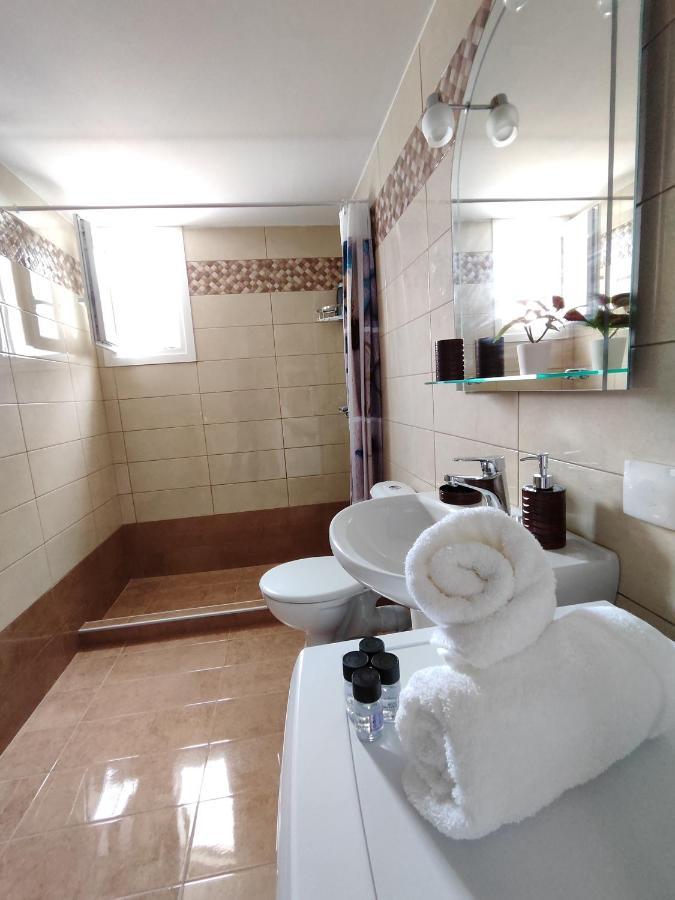 Oasis Apartments 佩里萨 外观 照片