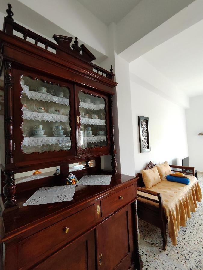 Oasis Apartments 佩里萨 外观 照片